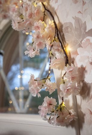 CherryFlower Girland 180 cm - Skir rosa - Belysning - Dekorationsbelysning - Dekorationsbelysning inomhus - Partyslinga