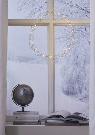 Curly Krans med belysning 45 cm - silver - Belysning - Dekorationsbelysning - Dekorationsbelysning inomhus - Ljuslist
