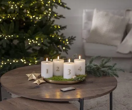 Flamme Advent LED Blockljus 4-pack 7.5 cm - vit med guldsiffror - Belysning - Dekorationsbelysning - Dekorationsbelysning inomhus - Batteridrivna ljus