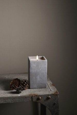 Flamme Cem LED Blockljus 9 cm - grå - Belysning - Dekorationsbelysning - Dekorationsbelysning inomhus - Batteridrivna ljus