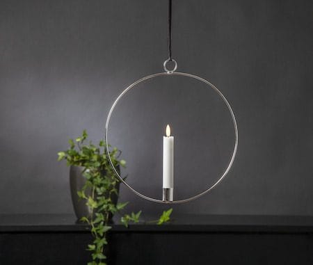 Flamme Ring Inomhusdekoration 28.5 cm - silver/vit - Belysning - Dekorationsbelysning - Dekorationsbelysning inomhus - Batteridrivna ljus