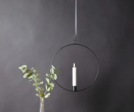 Flamme Ring Inomhusdekoration 28.5 cm - svart och vit - Belysning - Dekorationsbelysning - Dekorationsbelysning inomhus - Batteridrivna ljus