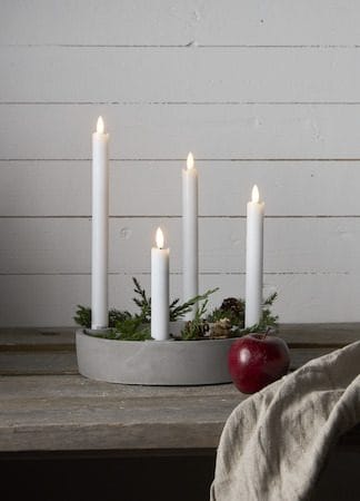 Flamme Rustic LED Antikljus 4-pack 28,5 cm - vit - Belysning - Dekorationsbelysning - Dekorationsbelysning inomhus - Batteridrivna ljus