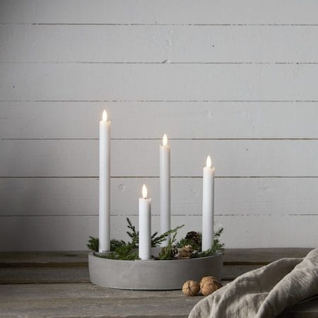 Flamme Rustic LED Antikljus 4-pack 28,5 cm - vit - Belysning - Dekorationsbelysning - Dekorationsbelysning inomhus - Batteridrivna ljus