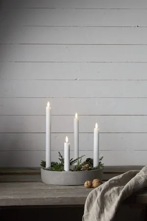 Flamme Rustic LED Antikljus 4-pack 28,5 cm - vit - Belysning - Dekorationsbelysning - Dekorationsbelysning inomhus - Batteridrivna ljus