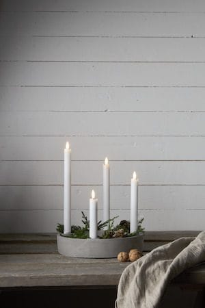 Flamme Rustic LED Antikljus 4-pack 28,5 cm - vit - Belysning - Dekorationsbelysning - Dekorationsbelysning inomhus - Batteridrivna ljus