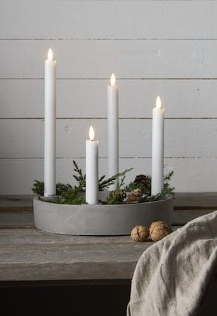 Flamme Rustic LED Antikljus 4-pack 28,5 cm - vit - Belysning - Dekorationsbelysning - Dekorationsbelysning inomhus - Batteridrivna ljus