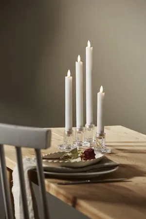 Flamme Rustic LED Antikljus 4-pack 28,5 cm - vit - Belysning - Dekorationsbelysning - Dekorationsbelysning inomhus - Batteridrivna ljus