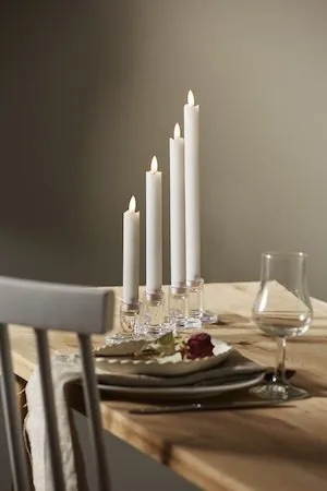 Flamme Rustic LED Antikljus 4-pack 28,5 cm - vit - Belysning - Dekorationsbelysning - Dekorationsbelysning inomhus - Batteridrivna ljus