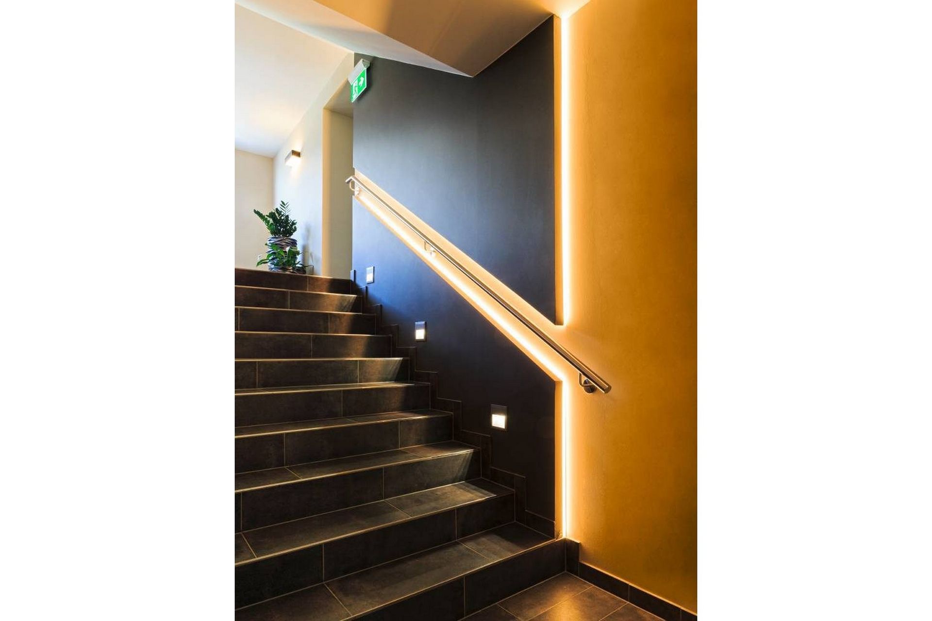 Alternativ bild 1 för EGLO LED STRIPES-FLEX ljuslist - transparent