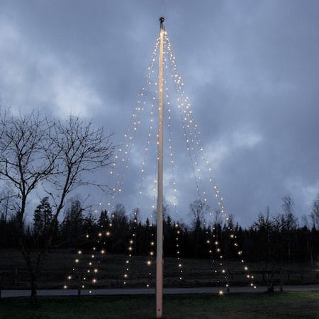 LED-flaggstångsbelysning Jul Crispy Ice White 7 m 360 ljus - Svart / Isvit - Belysning - Dekorationsbelysning - Dekorationsbelysning utomhus - Flaggstångsbelysning