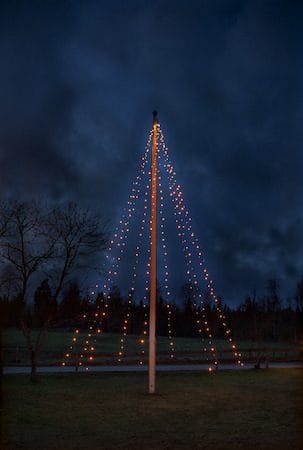 LED-flaggstångsbelysning Jul Golden Warm White 7 m 360 ljus - Svart - Belysning - Dekorationsbelysning - Dekorationsbelysning utomhus - Flaggstångsbelysning