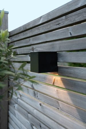 Wally Cube Solcellsvägglykta 10 cm - svart - Belysning - Dekorationsbelysning - Dekorationsbelysning utomhus - LED belysning utomhus