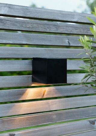 Wally Cube Solcellsvägglykta 10 cm - svart - Belysning - Dekorationsbelysning - Dekorationsbelysning utomhus - LED belysning utomhus