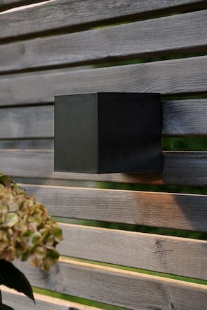 Wally Cube Solcellsvägglykta 10 cm - svart - Belysning - Dekorationsbelysning - Dekorationsbelysning utomhus - LED belysning utomhus