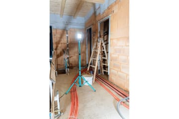 Arbetsbelysning Eglo LED-Stativstrålkastare 52W - Belysning - Lampor & belysning inomhus - Bordslampa - Skrivbordslampor & kontorslampor