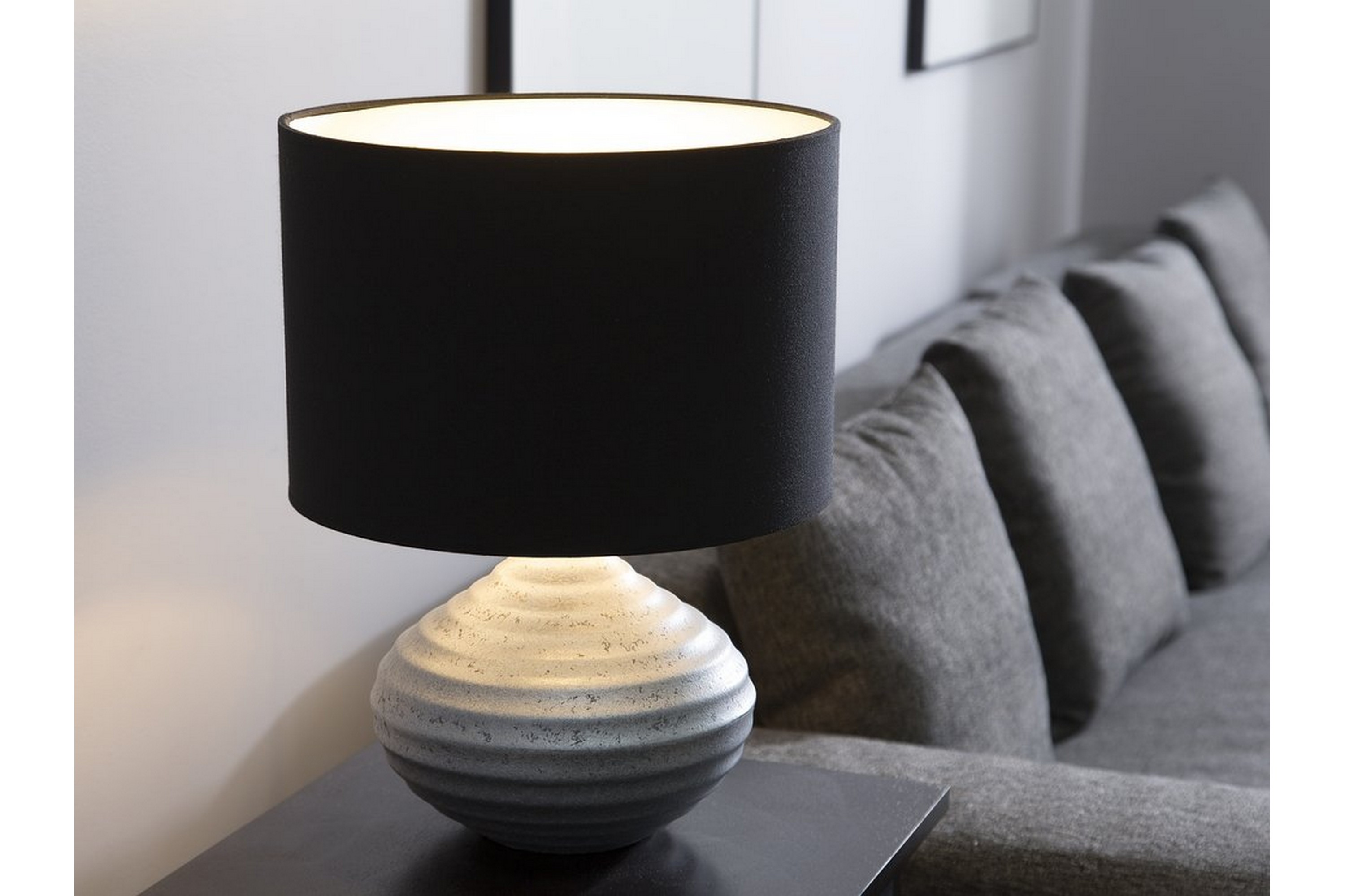 Bordslampa Kuban 32 cm Silver