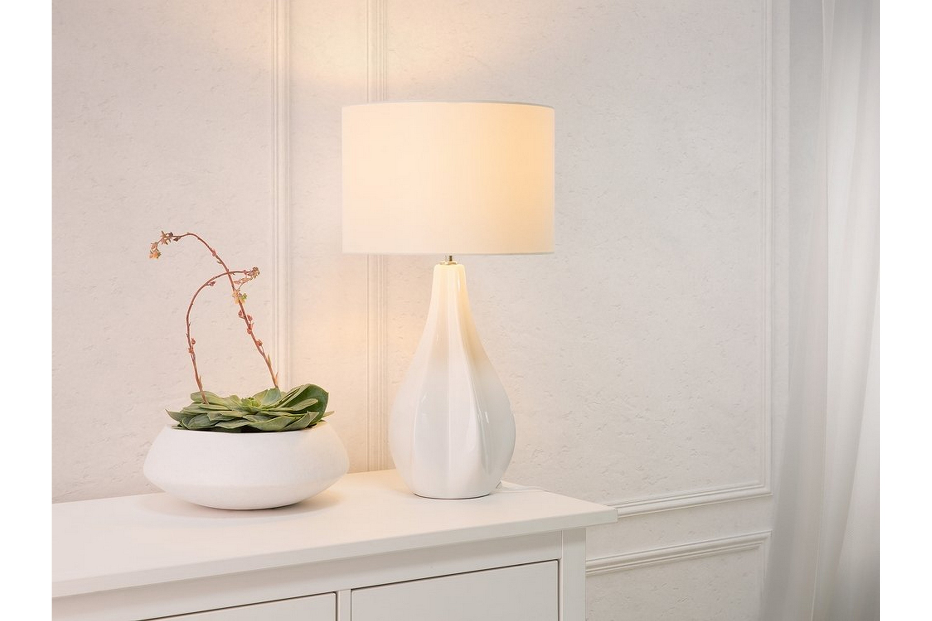 Bordslampa Santee 32 cm Vit