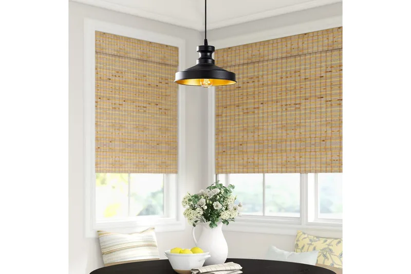 Ljuskrona Giada Svart Triangel En Fattning - Svart - Belysning - Lampor & belysning inomhus - Fönsterlampa