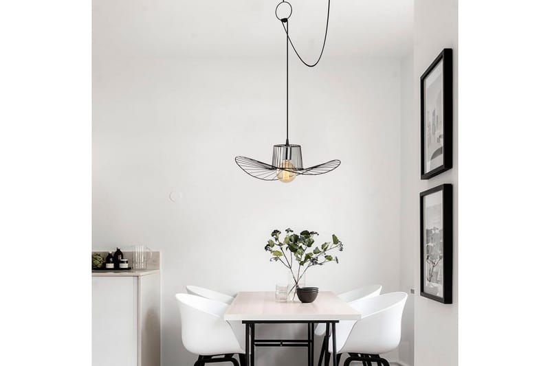 Taklampa Majrula Svart Enkeluttag - Enkeluttag - Belysning - Lampor & belysning inomhus - Fönsterlampa