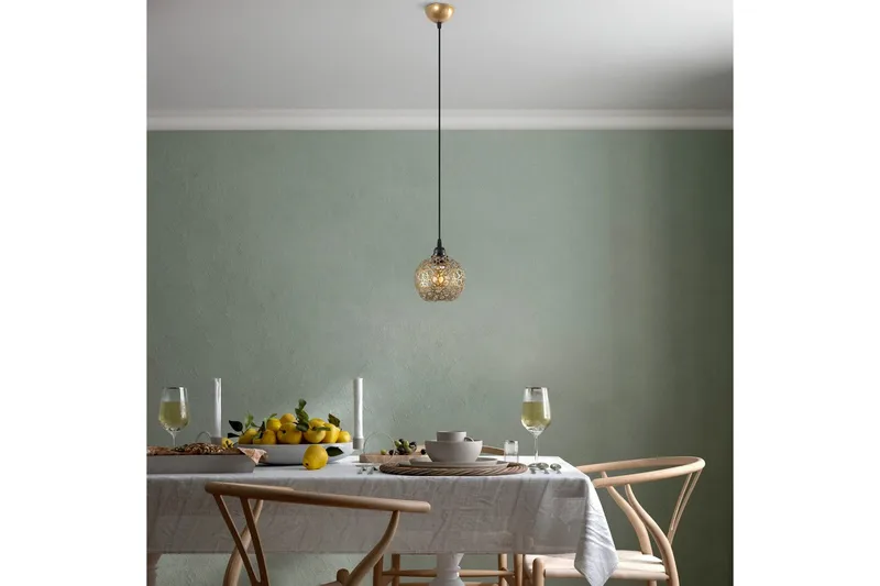 Taklampa Silen guld - Diameter: 17 cm - Belysning - Lampor & belysning inomhus - Fönsterlampa