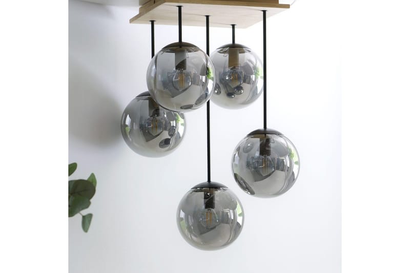 Widow Just Light Taklampa - Wood - Belysning - Lampor & belysning inomhus - Fönsterlampa