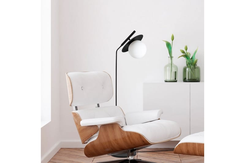 Golvlampa Cartin Svart - Svart - Belysning - Lampor & belysning inomhus - Golvlampa