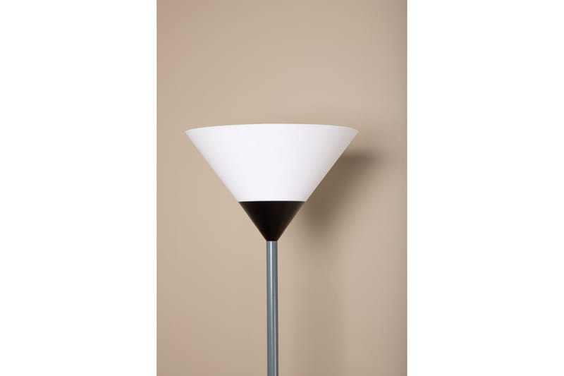 Golvlampa Batang - Venture Home - Hall lampa - Uplight golvlampa - Golvlampa