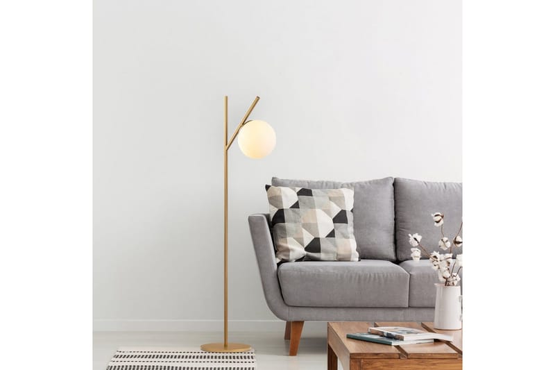 Golvlampa Thevon Gold - Guld - Belysning - Lampor & belysning inomhus - Golvlampa