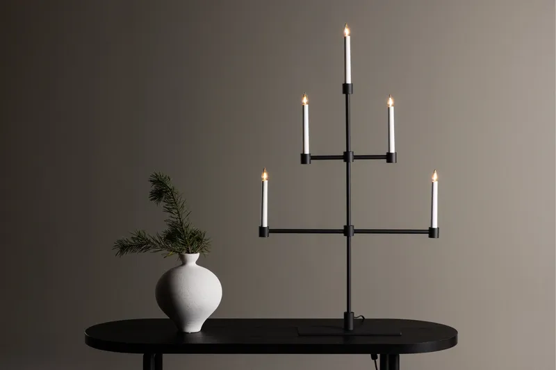 Avoriaz Adventsljusstake 92 cm - Svart - Belysning - Lampor & belysning inomhus - Sovrumslampa - Sänglampa - Sängbordslampa