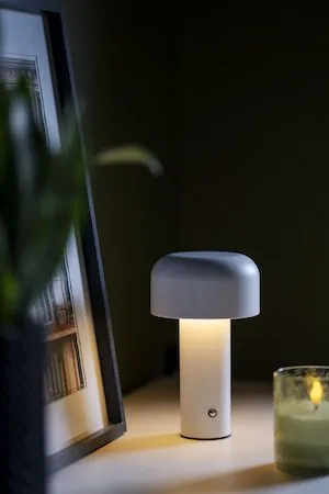 Bobby Bordslampa 12.5 cm - vit - Belysning - Lampor & belysning inomhus - Sovrumslampa - Sänglampa - Sängbordslampa