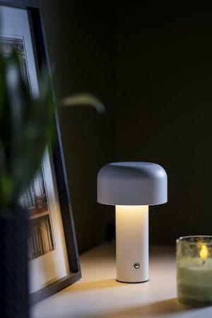 Bobby Bordslampa 12.5 cm - vit - Belysning - Lampor & belysning inomhus - Sovrumslampa - Sänglampa - Sängbordslampa