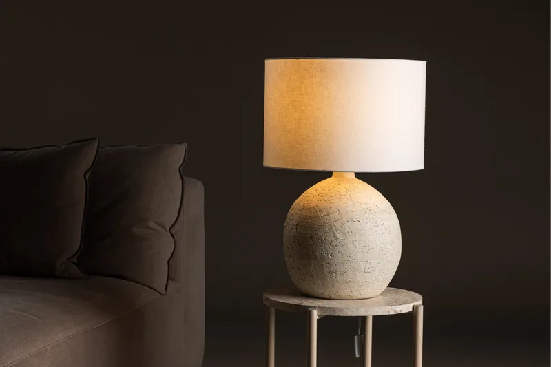 Lindön Bordslampa 60 cm - Vit - Belysning - Lampor & belysning inomhus - Sovrumslampa - Sänglampa - Sängbordslampa