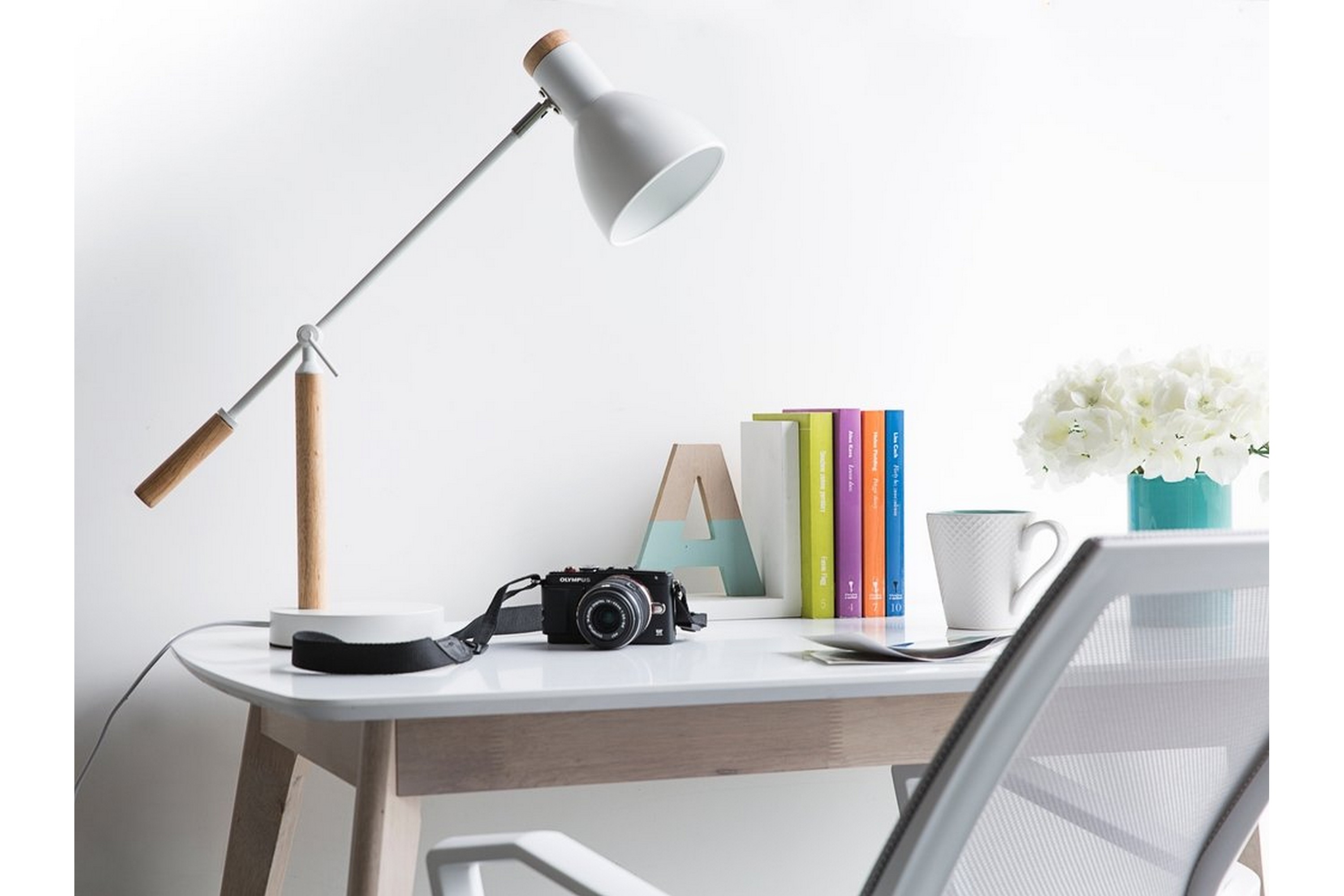 Bordslampa Peckos 15 cm Vit