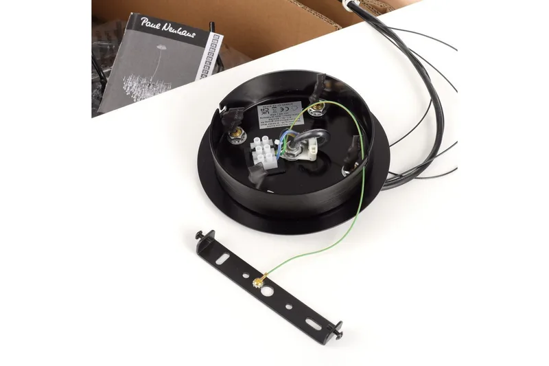 Istapp Paul Neuhaus Krona - Black - Belysning - Lampor & belysning inomhus - Taklampa & takbelysning - Kristallkrona & takkrona