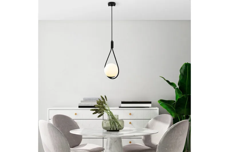 Taklampa Rate 8 Svart - Svart - Belysning - Lampor & belysning inomhus - Taklampa & takbelysning - Kökslampa & taklampa kök