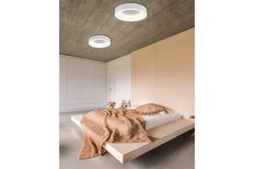 Taklampa TRIO Girona - Belysning - Lampor & belysning inomhus - Taklampa & takbelysning - Takplafond