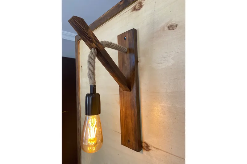 All Design Vägglampa, Valnöt