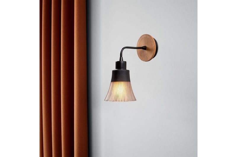 Vägglampa Vellor Svart - Svart - Belysning - Lampor & belysning inomhus - Golvlampa