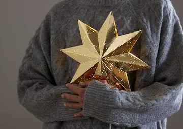 Classic Liten Adventsstjärna 28 cm – Jullampa i Metall - Mässing - Belysning - Julbelysning - Adventsstjärna