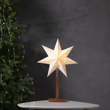 Karo Stjärna på fot 34 cm - Vit och akacia - Belysning - Julbelysning - Jullampor