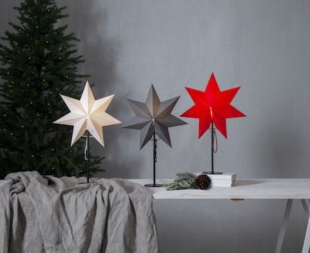 Mixa Adventsstjärna på Fot 50 cm – Jullampa i papper / metall - Vit med svart fot - Belysning - Julbelysning - Adventsstjärna