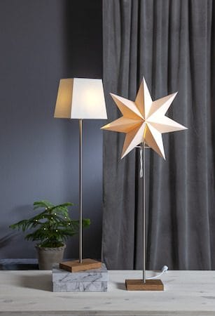 Moa Fot, skärm & stjärna 82 cm - vit och ek - Belysning - Julbelysning - Jullampor