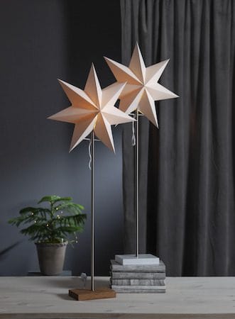 Moa Fot, skärm & stjärna 82 cm - vit och ek - Belysning - Julbelysning - Jullampor