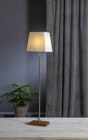 Moa Fot, skärm & stjärna 82 cm - vit och ek - Belysning - Julbelysning - Jullampor