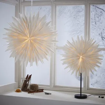 Winter Stjärna på fot 40 cm - vit med guldprickar/svart fot - Belysning - Julbelysning - Jullampor
