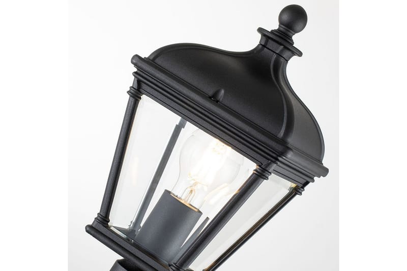 Bayview Elstead Lighting Utomhuslampa - Black - Belysning - Utelampor & utomhusbelysning - Stolplykta & grindlykta