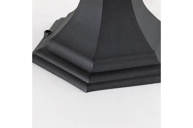 Bayview Elstead Lighting Utomhuslampa - Black - Belysning - Utelampor & utomhusbelysning - Stolplykta & grindlykta