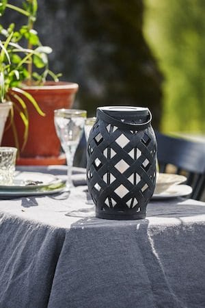 Flame Black Lykta 15 cm - svart - Belysning - Utelampor & utomhusbelysning - Bordslampa utomhus