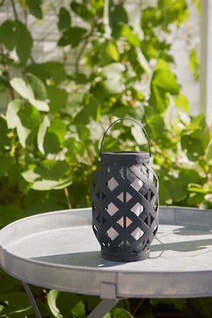 Flame Black Lykta 15 cm - svart - Belysning - Utelampor & utomhusbelysning - Bordslampa utomhus